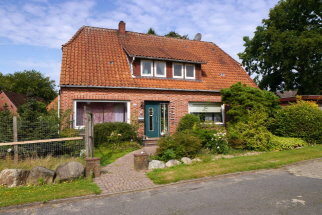 Haus vorn76